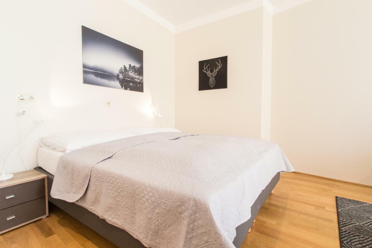 Apartment Kaiserstrasse Wien Eksteriør bilde